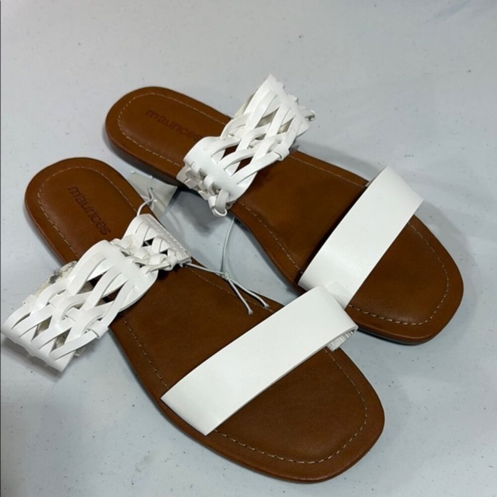 NWT Maurices White Sandals